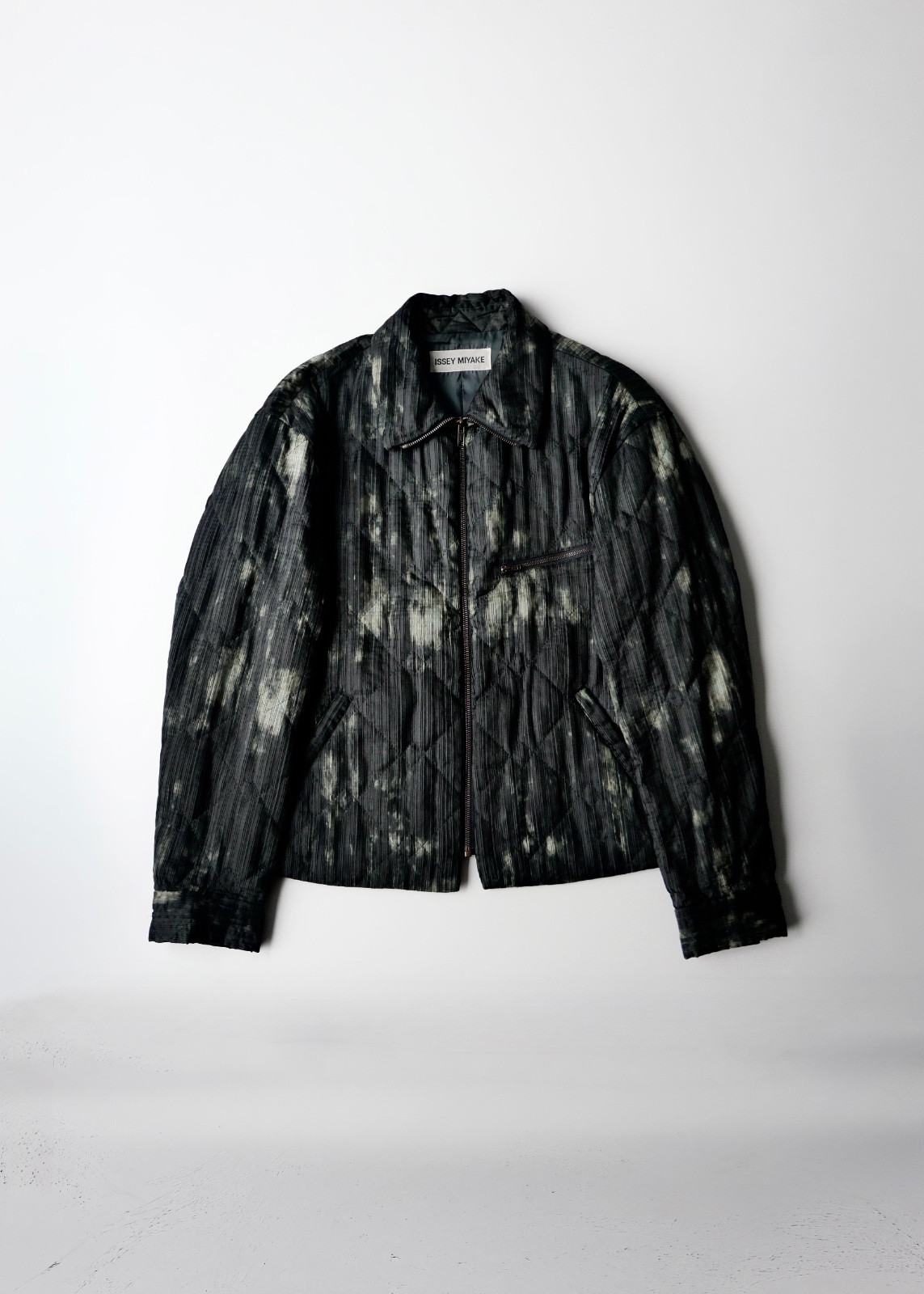 AW1998 ISSEY MIYAKE pleats bleached full zip quilting jacket