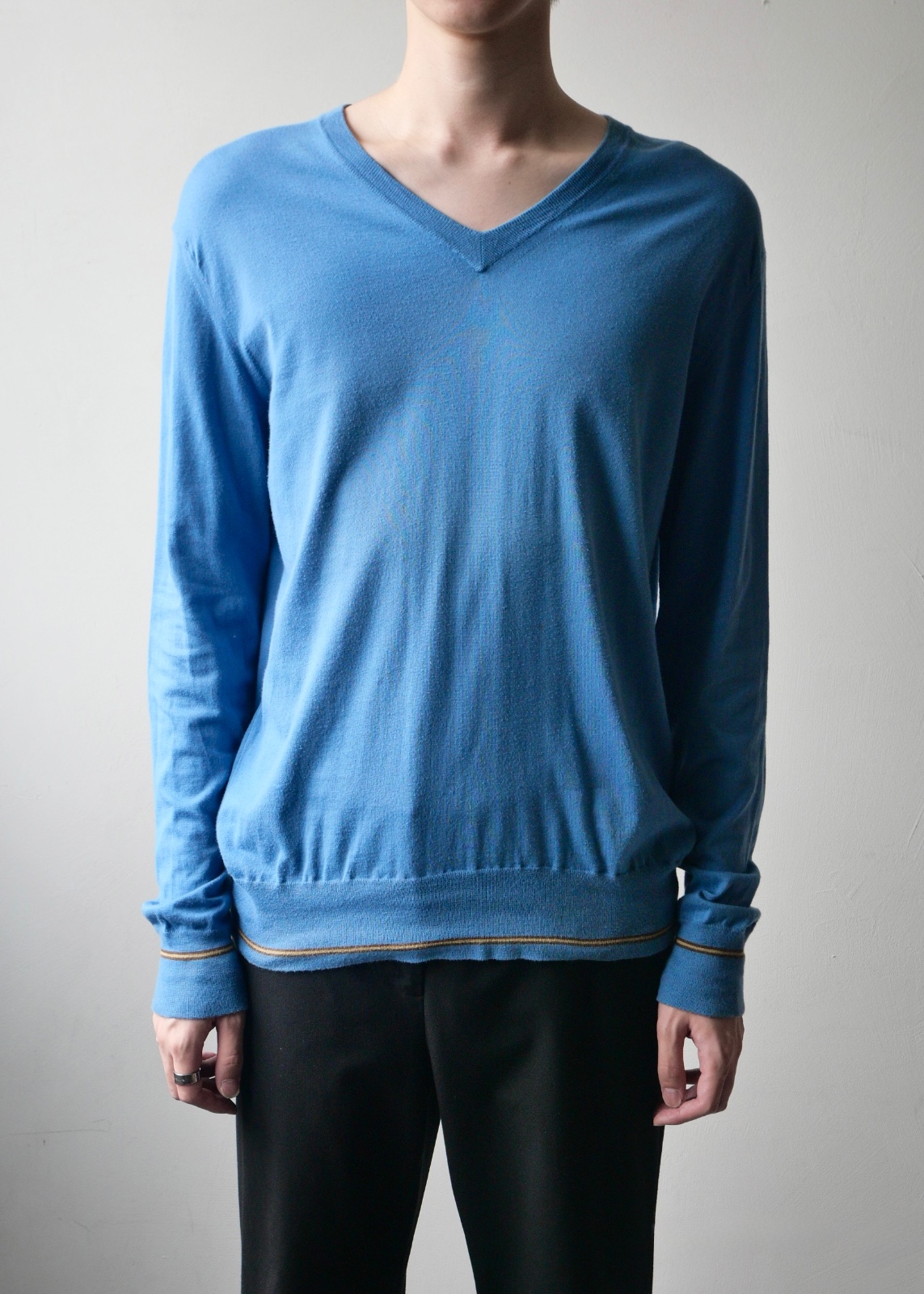 GUCCI by TOM FORD light blue v neck knit